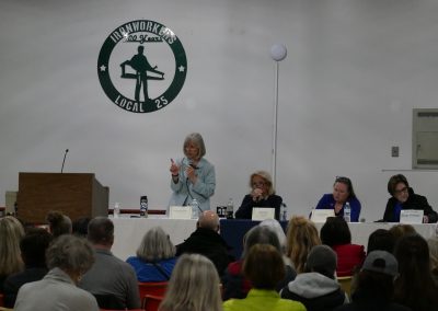 Senator Bayer, Congresswoman Debbie Dingell, Representative Breen, and Oakland County Commissioner Gwen Markham at the Novi Ironworkers Local 25 for a Town Hall.